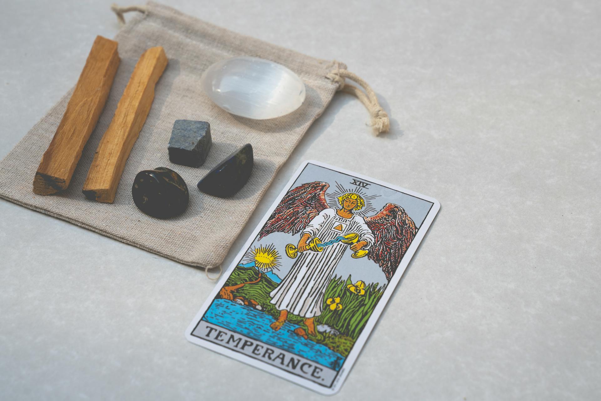 Arcanes du tarot de Marseille pour voyance
